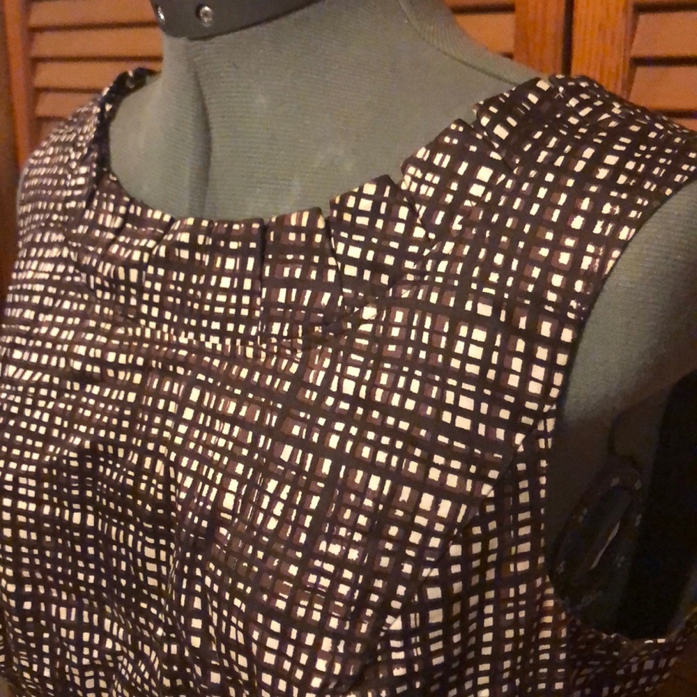The Limited Pattern Dress - Picture 3 of 5